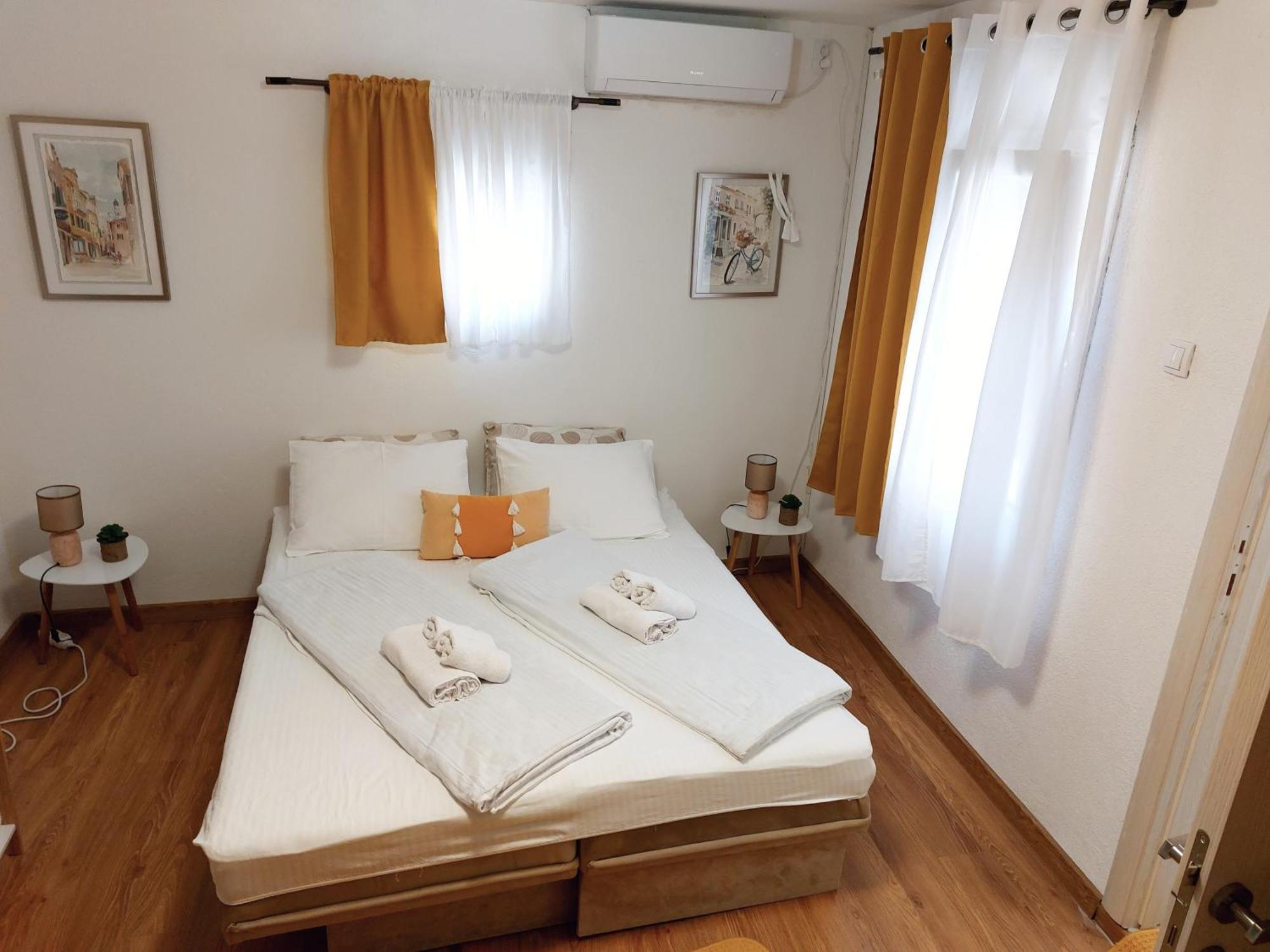 Ljubovic Apartman Podgorica Buitenkant foto